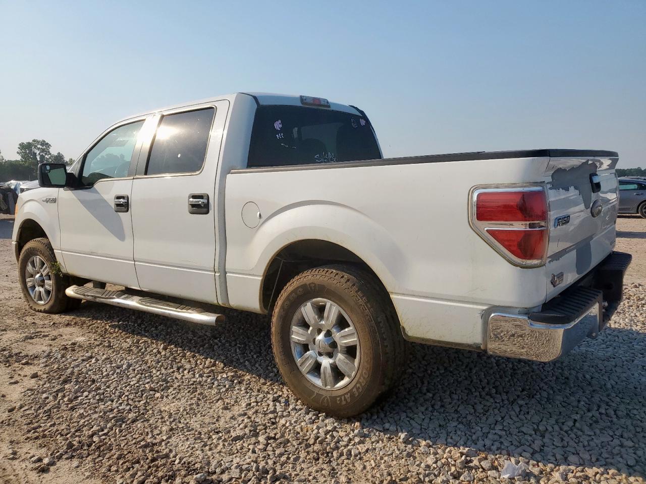 Ford F-150 Supercrew Image 6