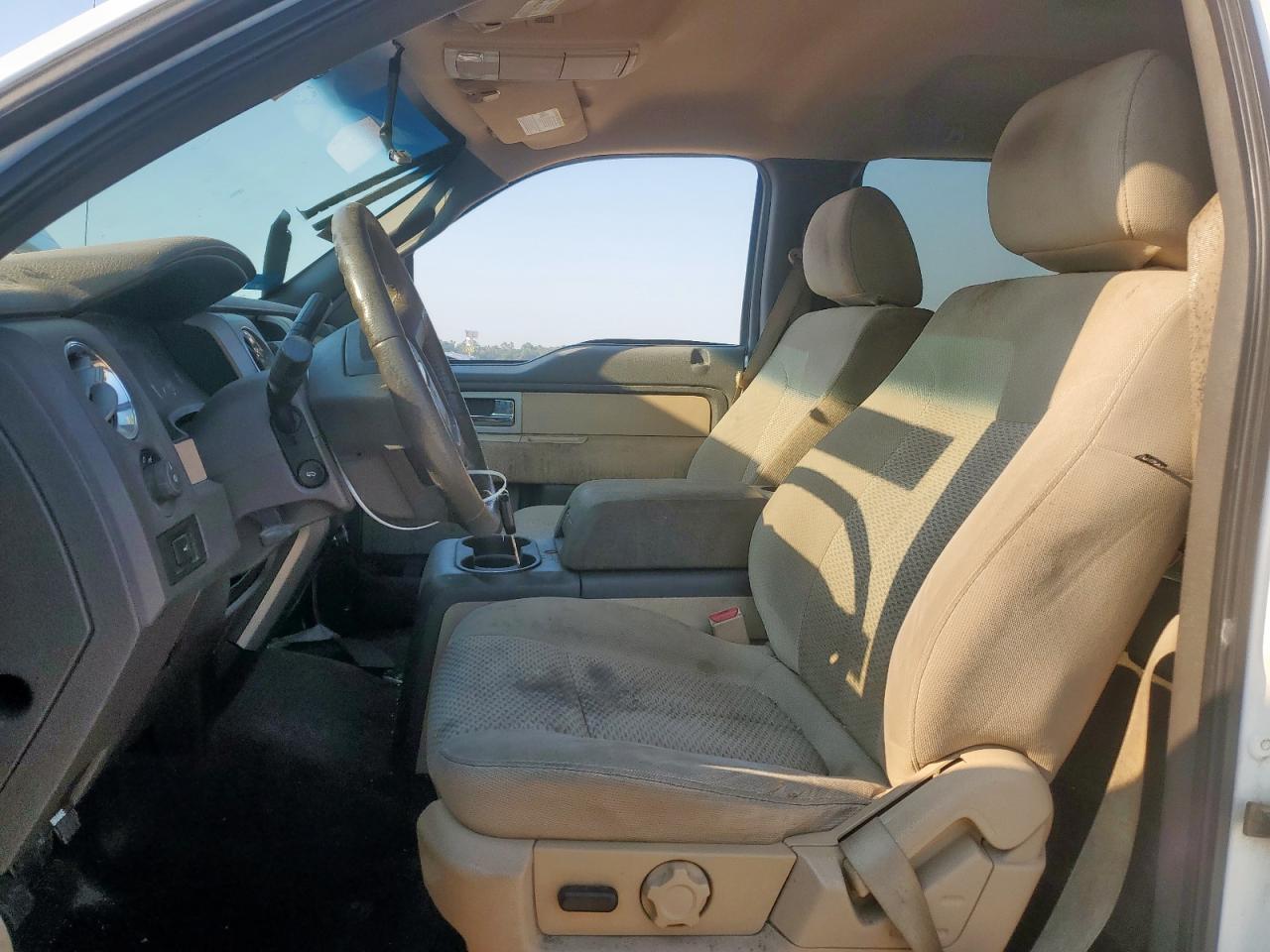 Ford F-150 Supercrew Image 8