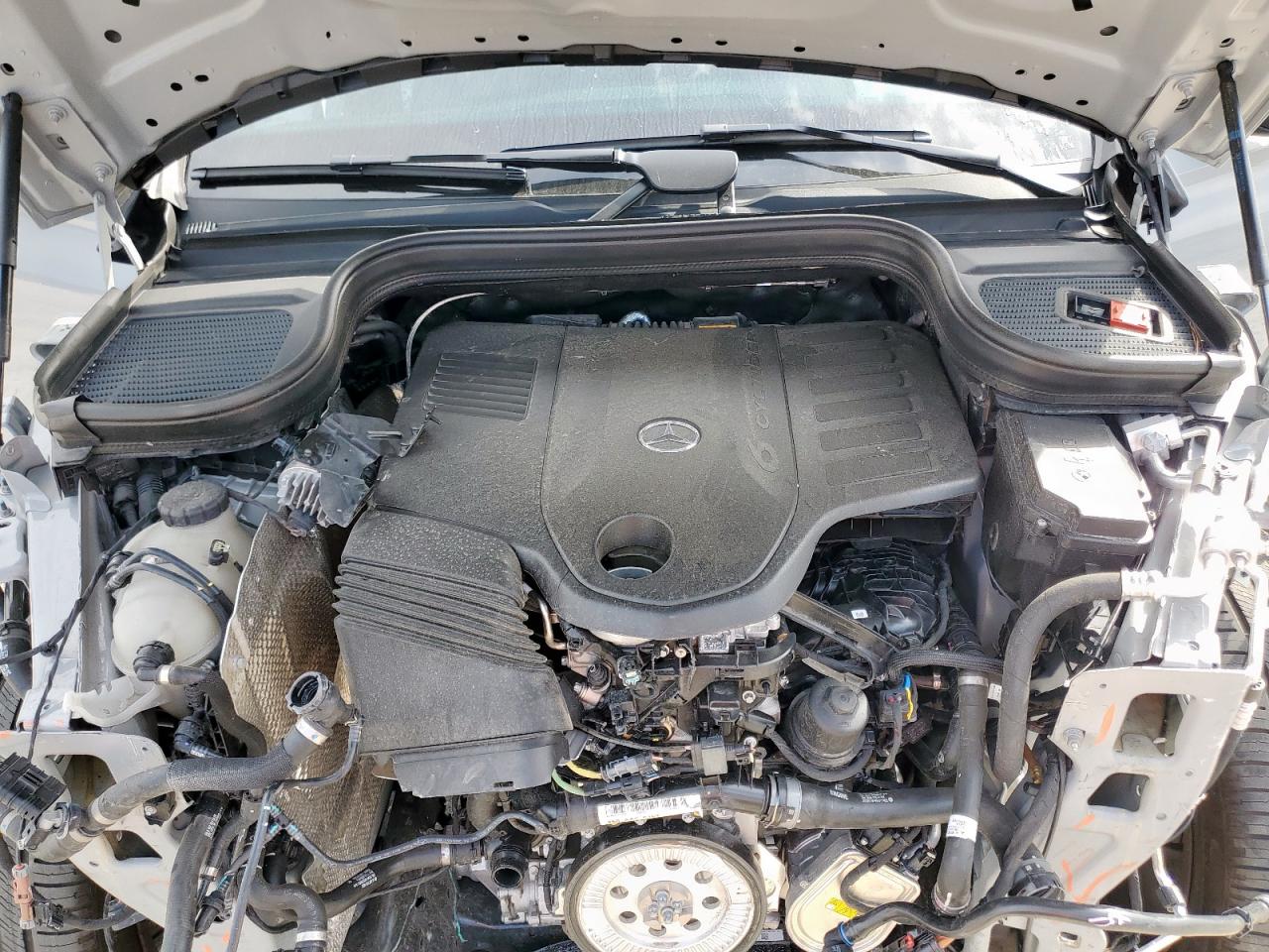 Mercedes-Benz GLE 450 4matic Image 8