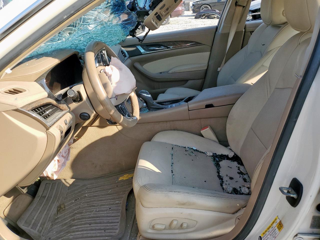 Cadillac CTS Luxury Collection Image 3