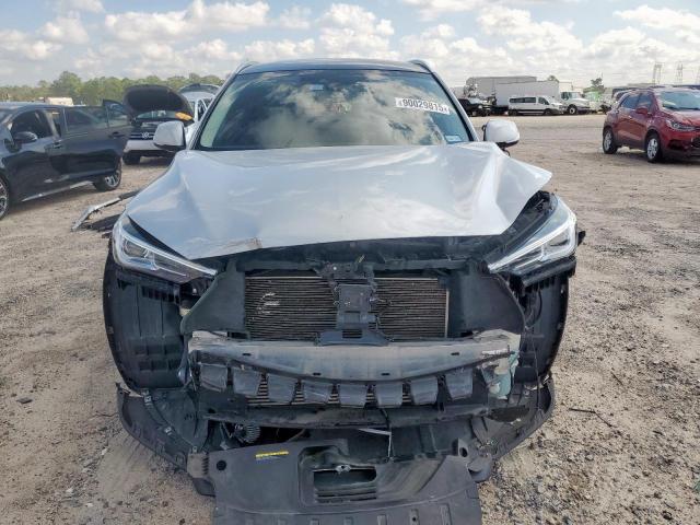 INFINITI Qx Essential Image 8