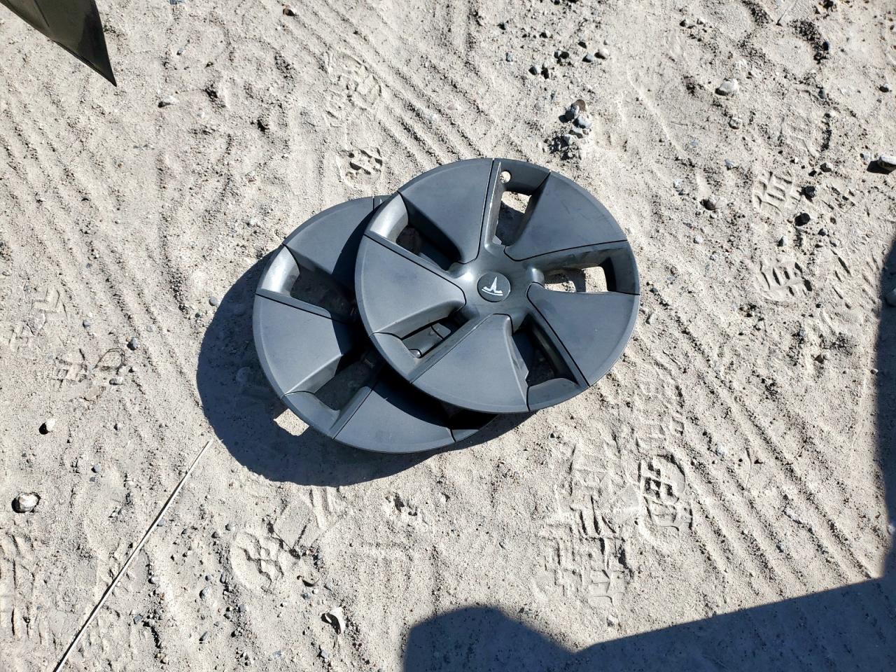 Tesla Model 3 Image 7