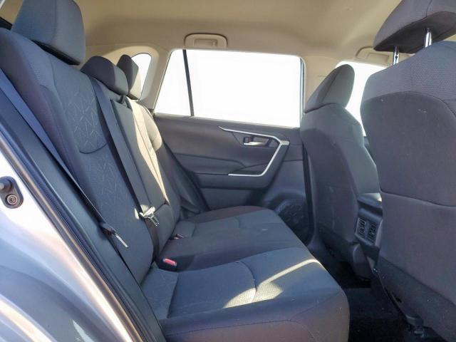 Toyota RAV4 Xle Image 10