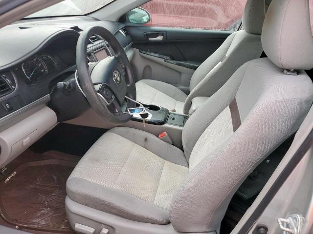 Toyota Camry Base Image 12