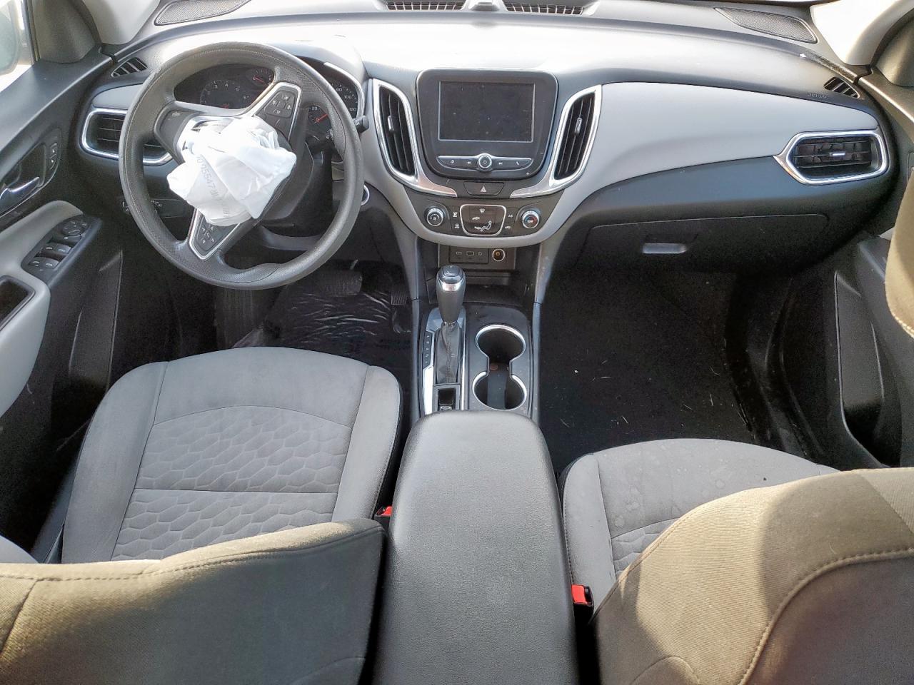Chevrolet Equinox Ls Image 2