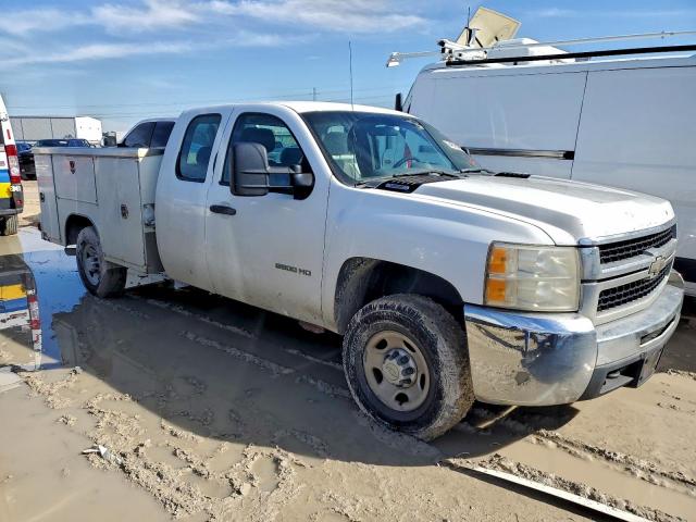 Chevrolet Silverado C2500 Heavy Duty Image 11