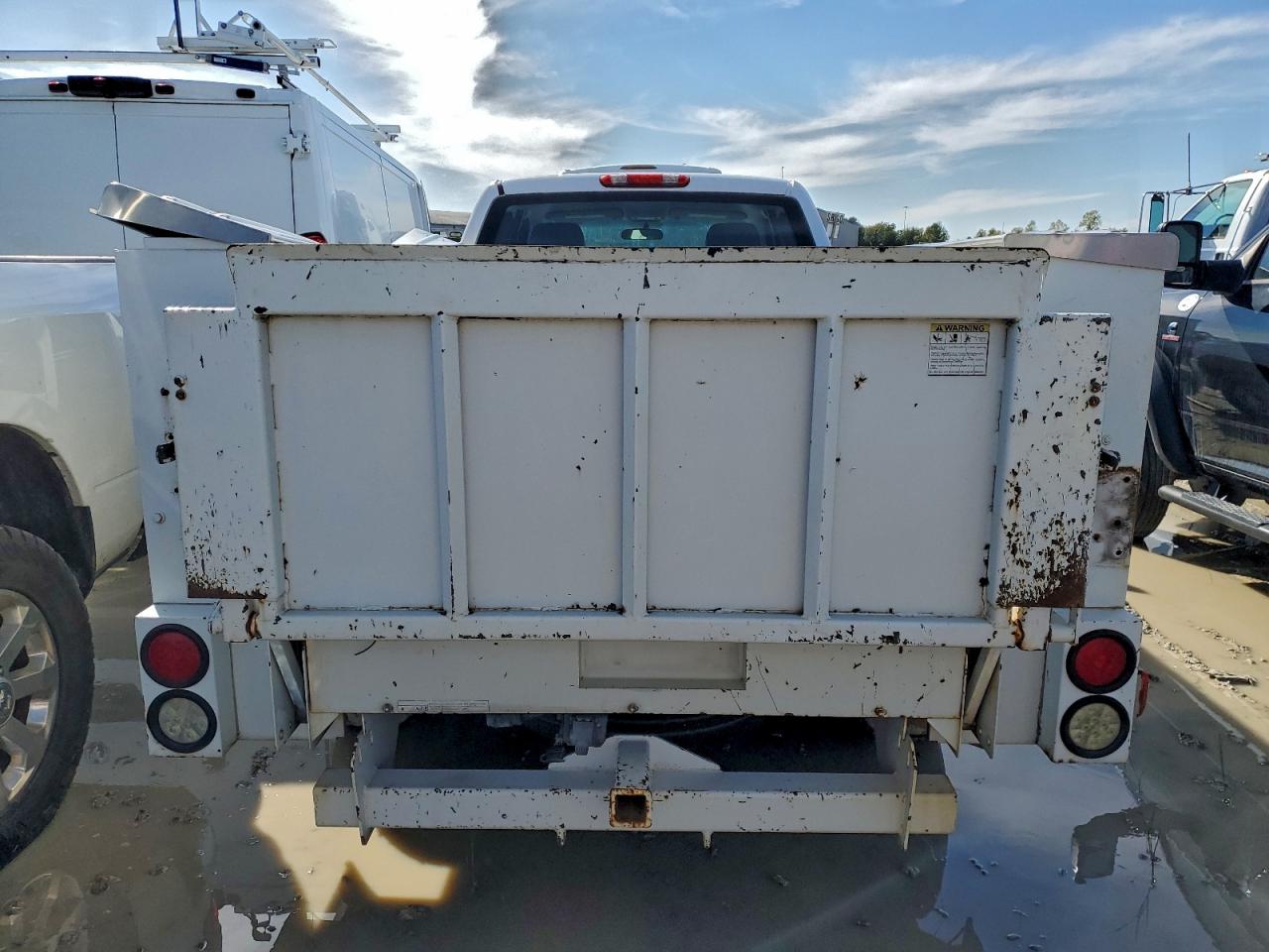 Chevrolet Silverado C2500 Heavy Duty Image 4