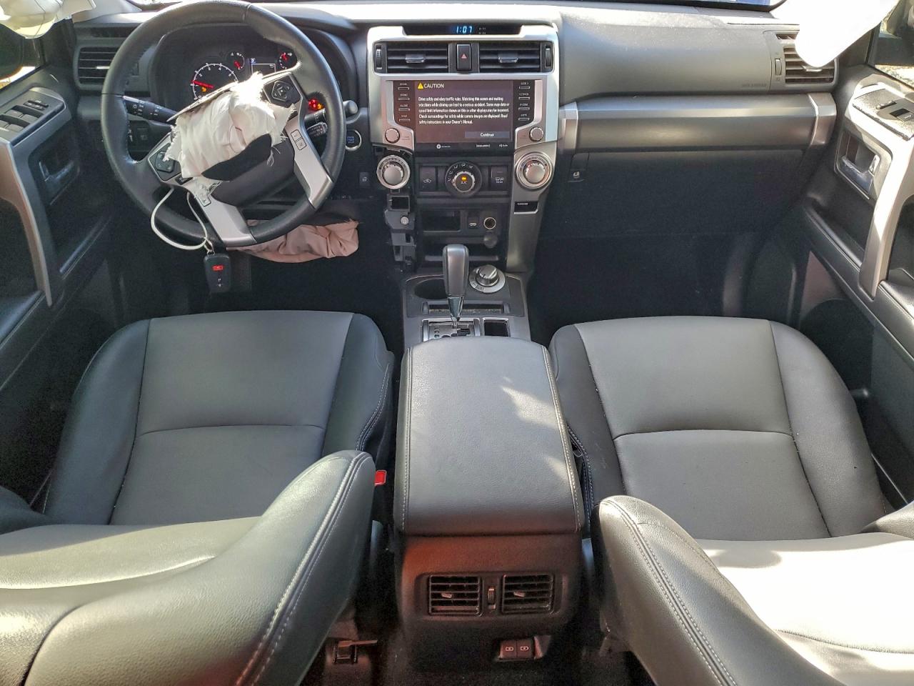 Toyota 4Runner Se Image 3