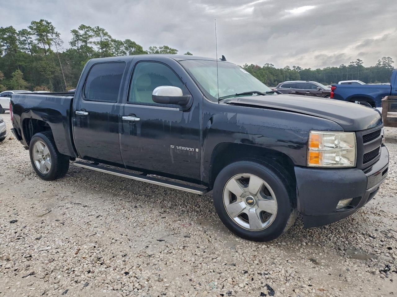 Chevrolet Silverado C1500 Lt Image 11