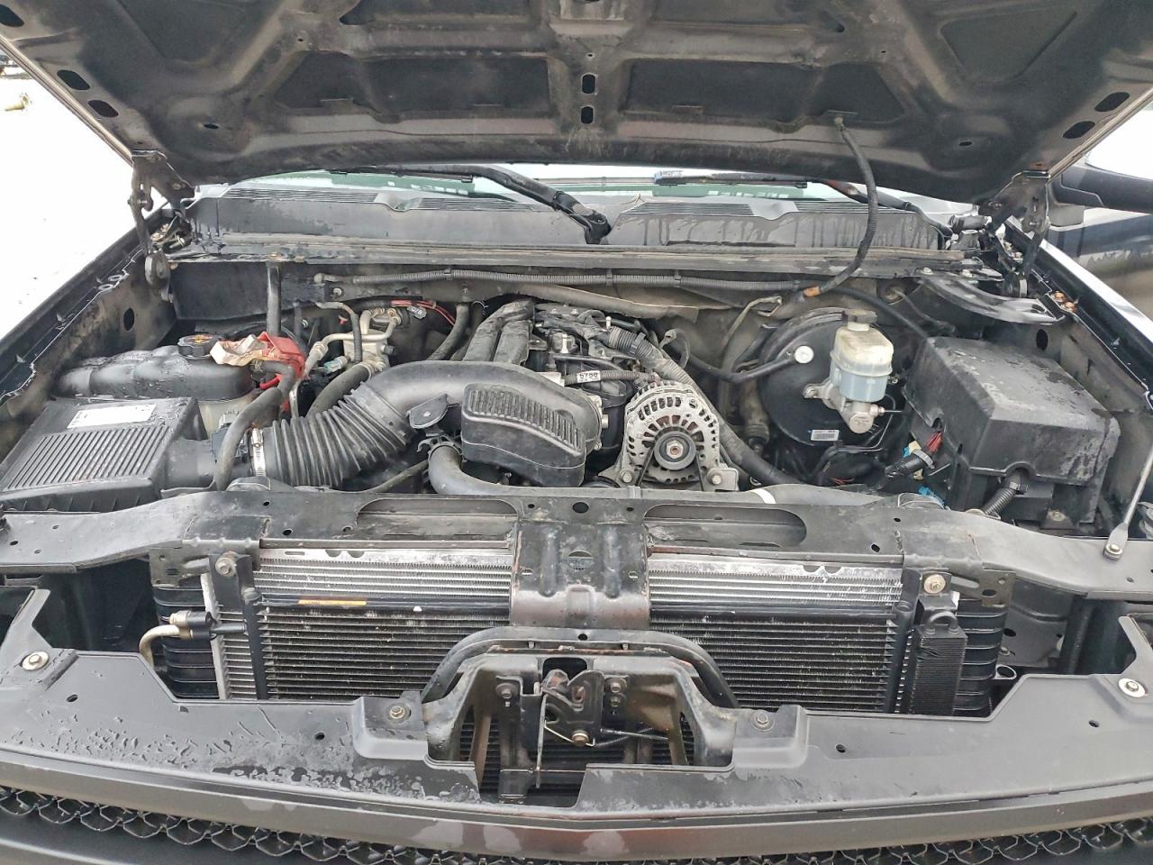 Chevrolet Silverado C1500 Lt Image 10