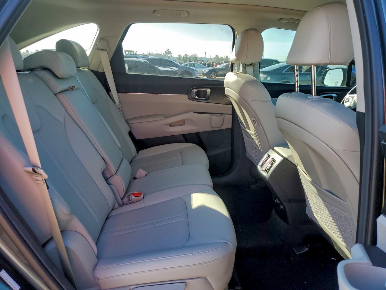 Kia Sorento S Image 11