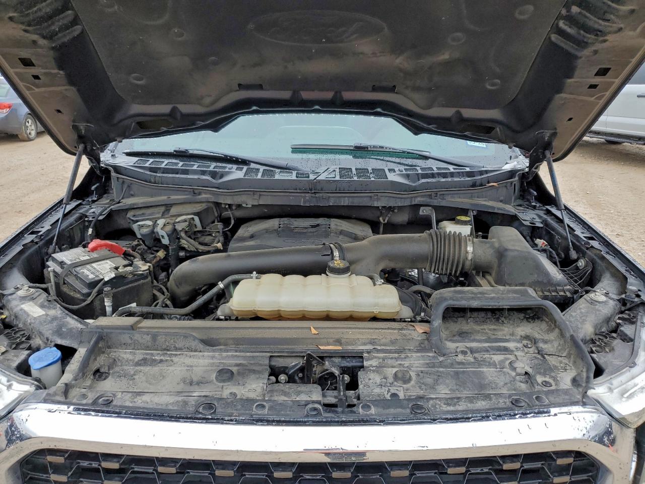 Ford F-150 Supercrew Image 12