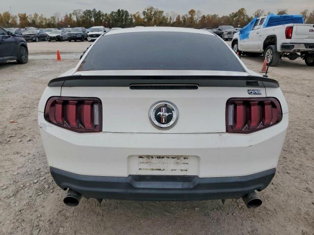 Ford Mustang Image 7