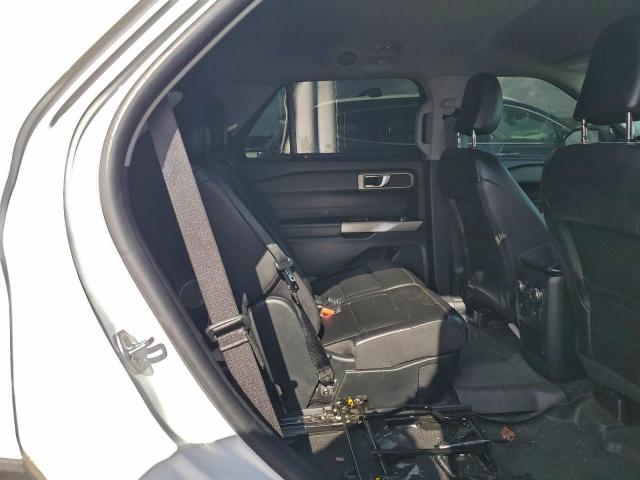 Ford Explorer Xlt Image 3