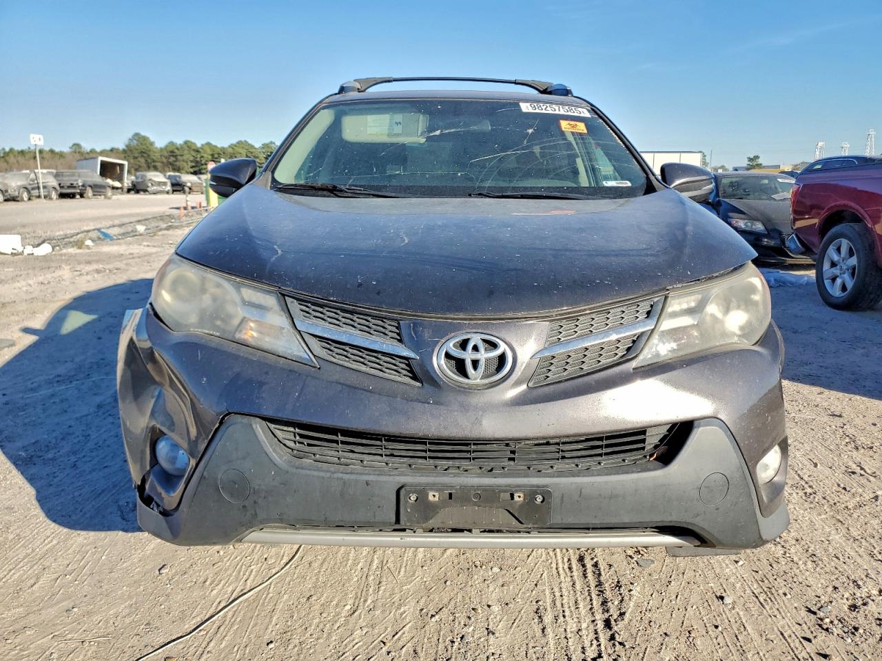 Toyota RAV4 Xle Image 3