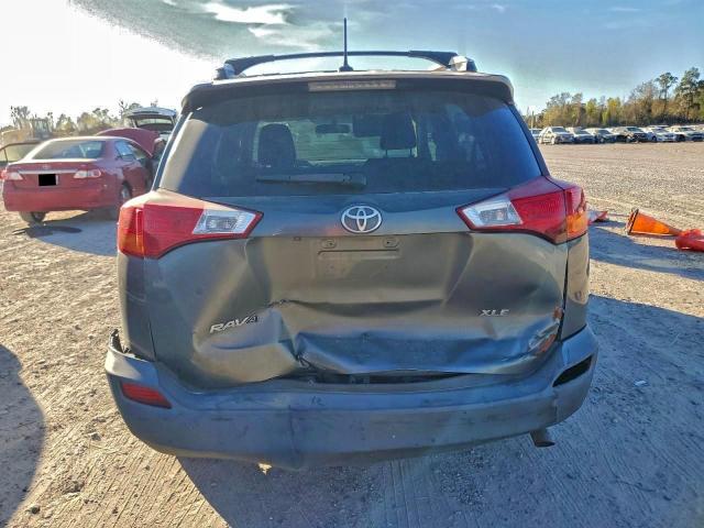 Toyota RAV4 Xle Image 2