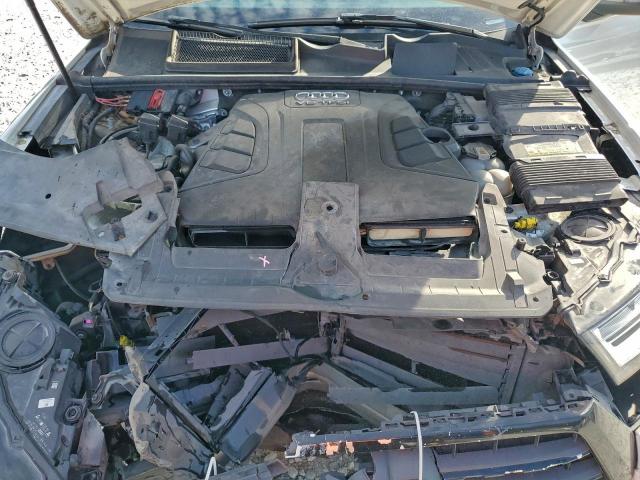 Audi Q7 Premium Plus Image 10