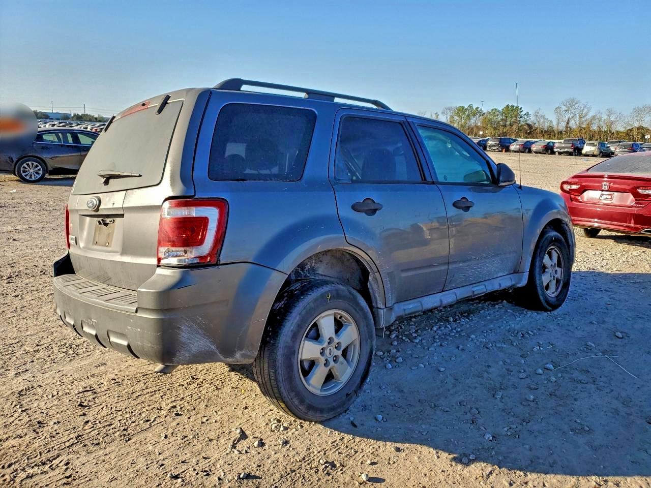Ford Escape Xlt Image 2