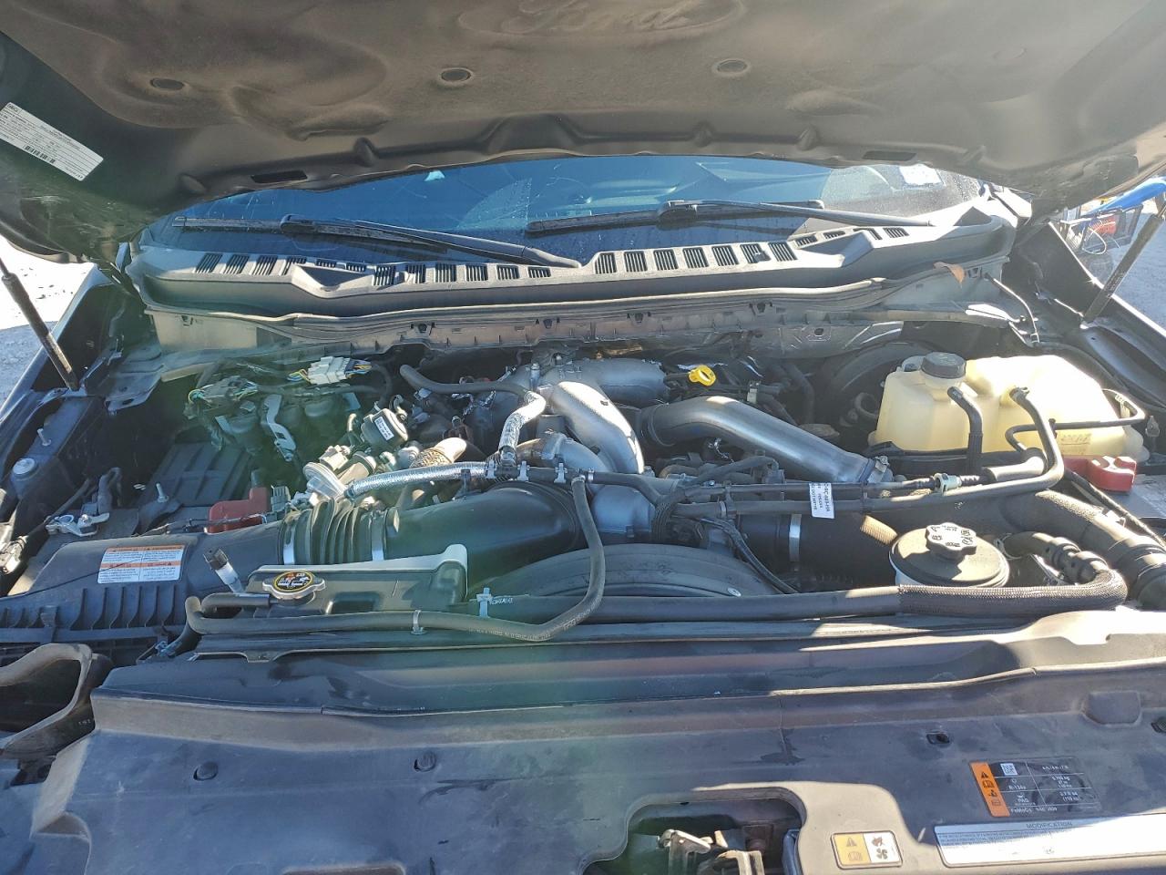 Ford F-250 Super Duty Image 12