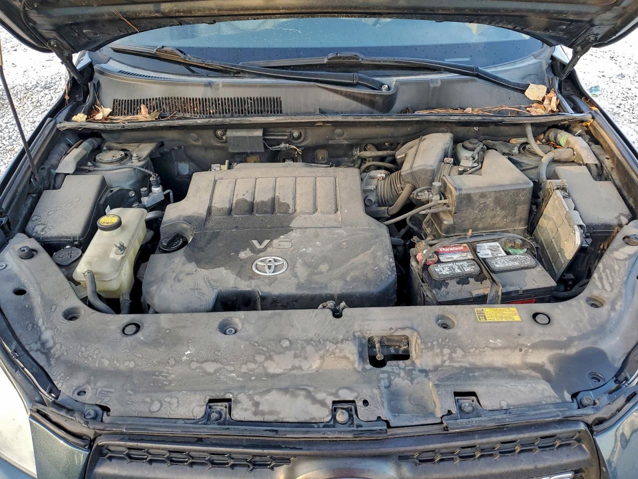 Toyota RAV4 Image 13