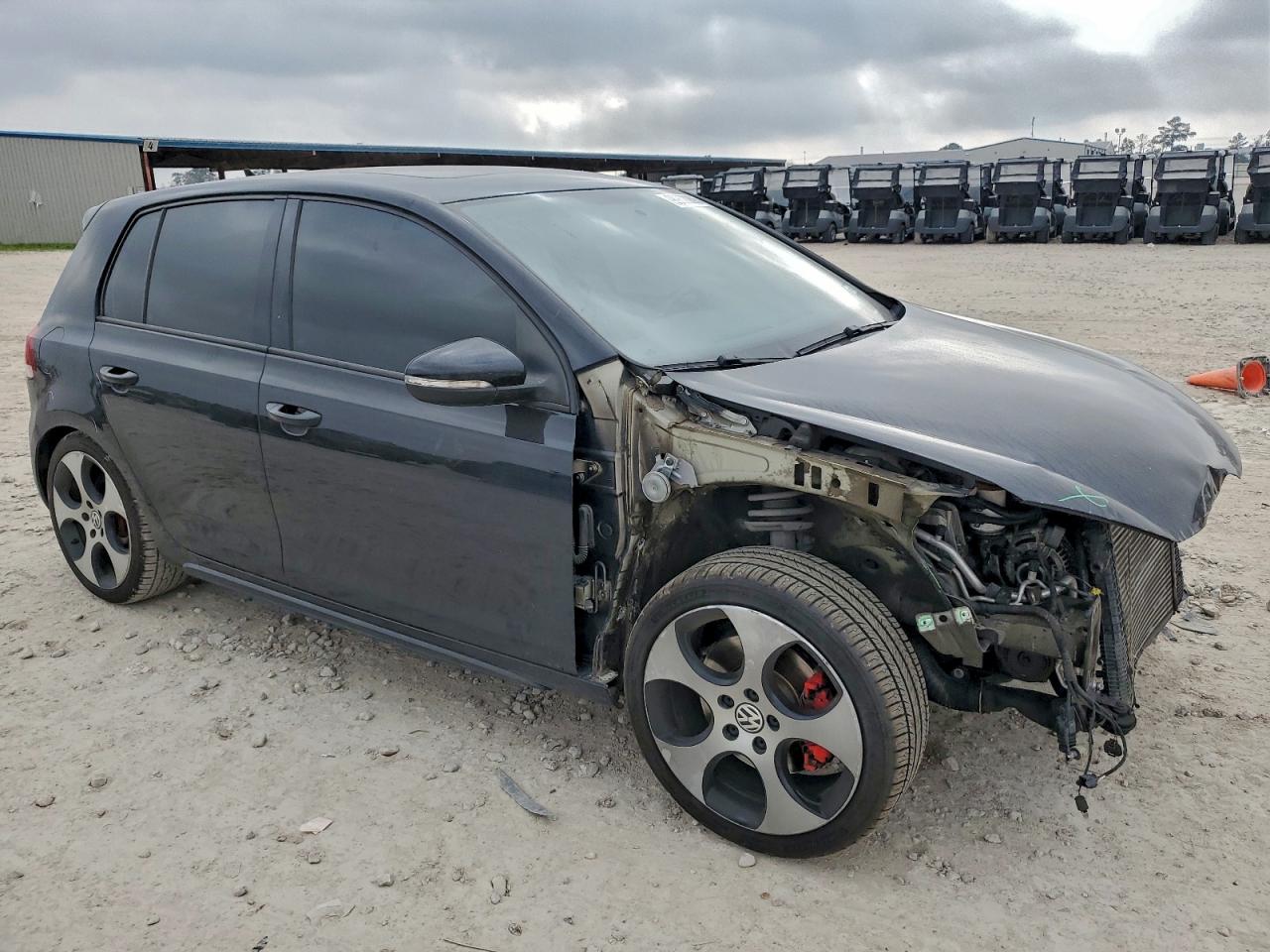 Volkswagen GTI Image 3