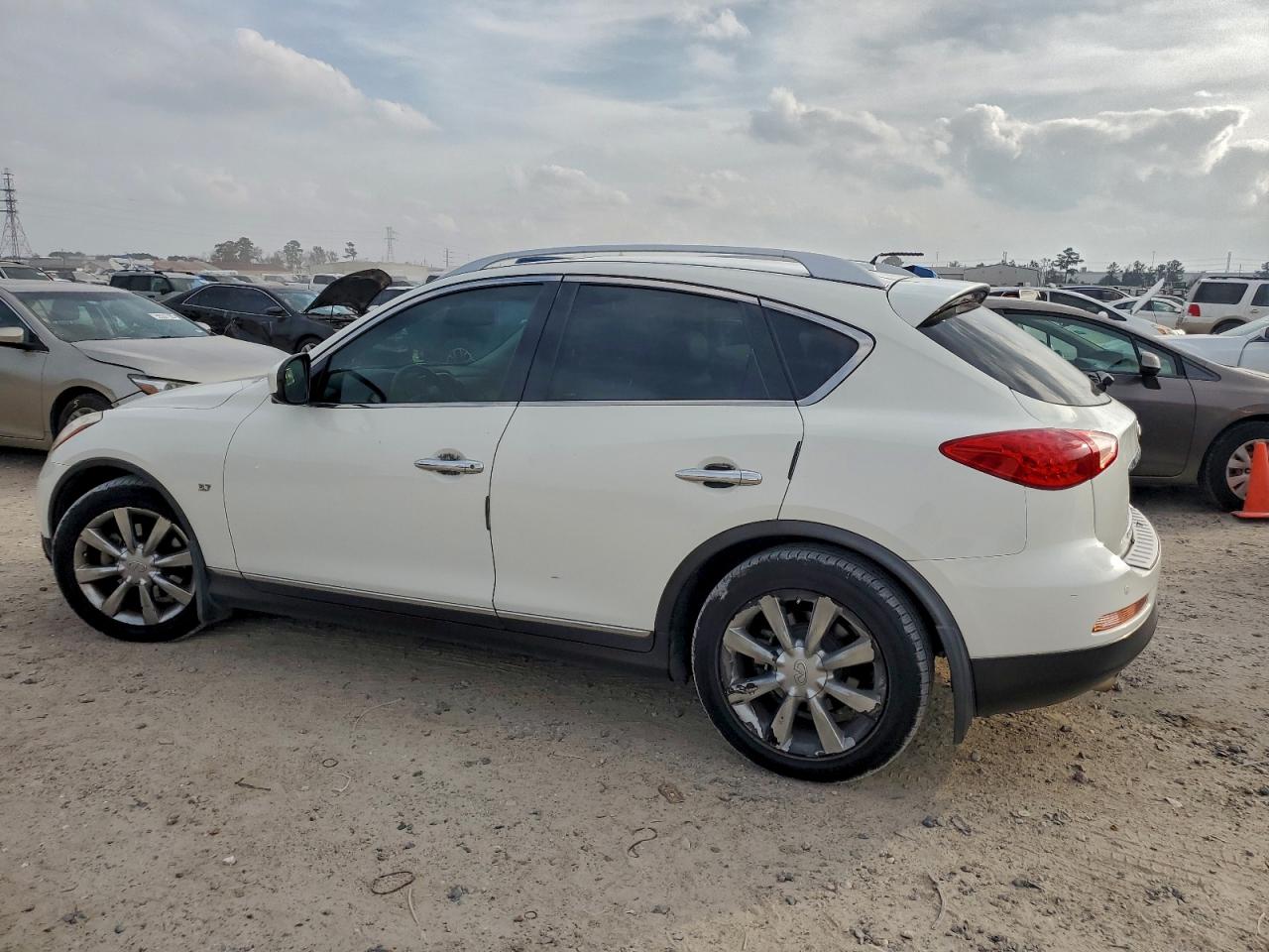 INFINITI Qx Image 3