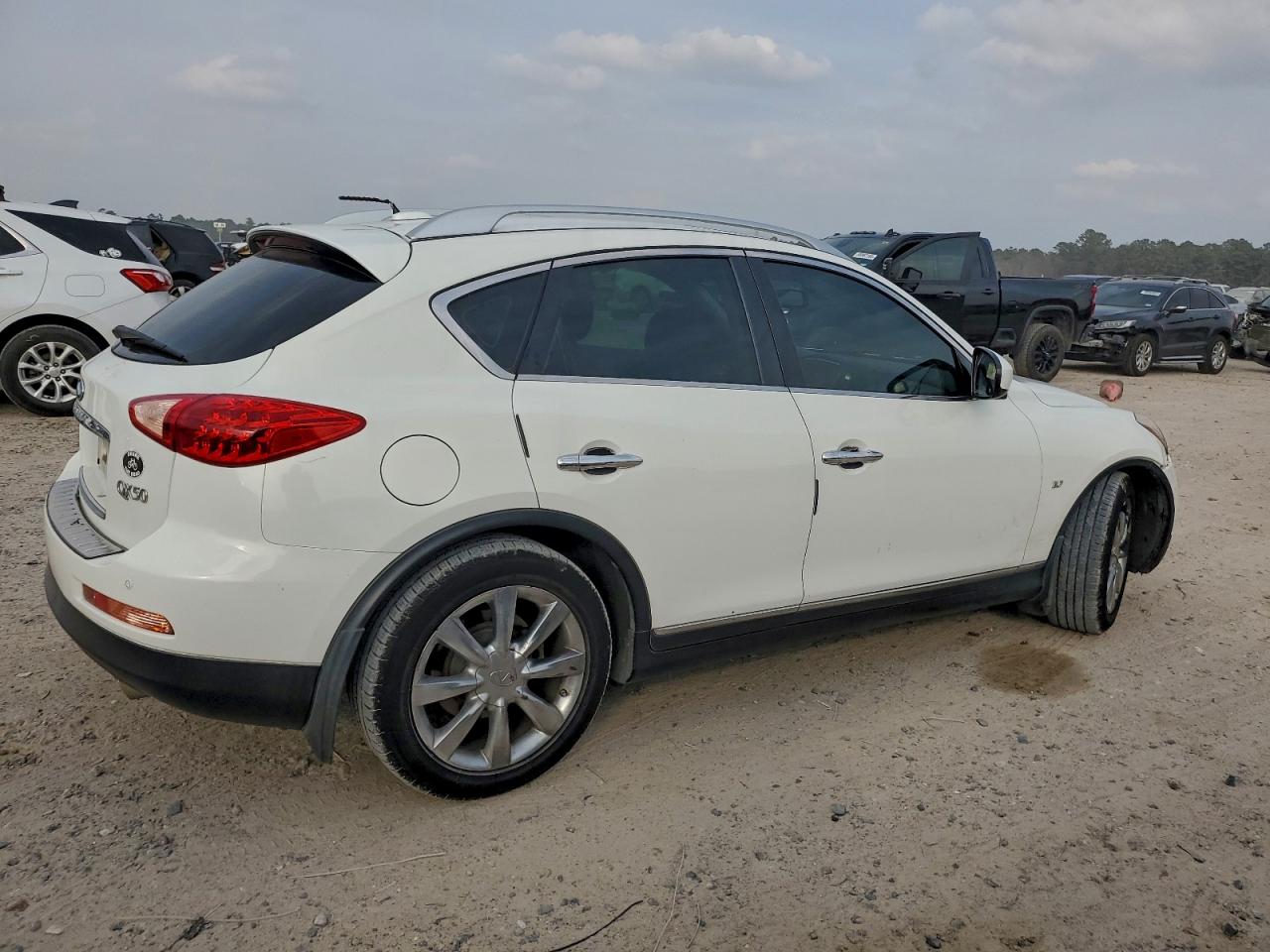 INFINITI Qx Image 12