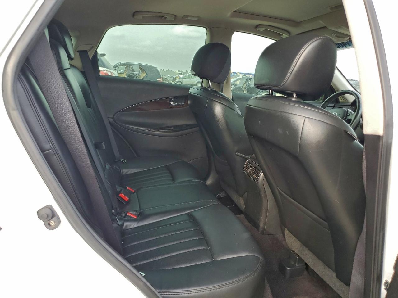 INFINITI Qx Image 11