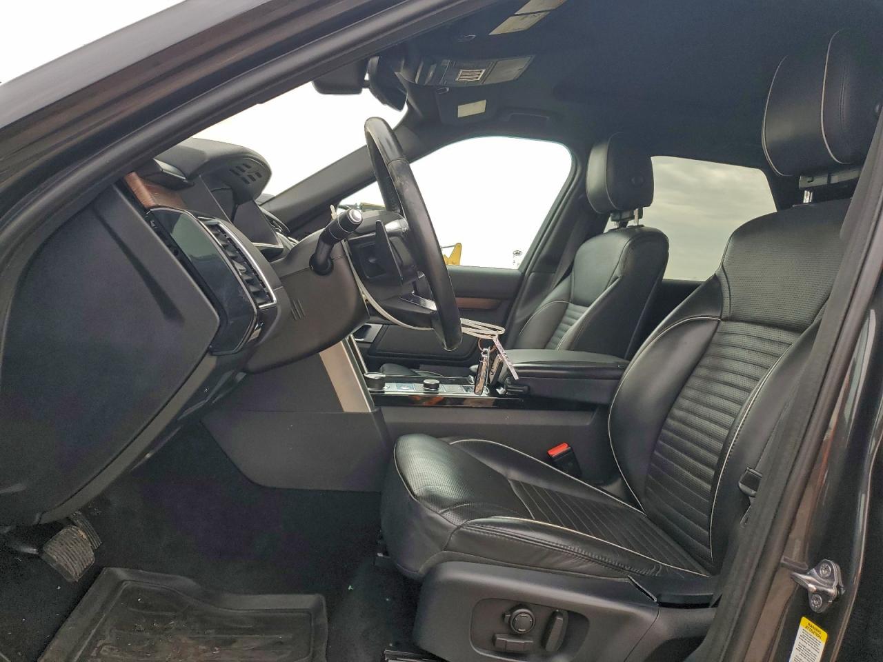 Land Rover Discovery Hse Image 7