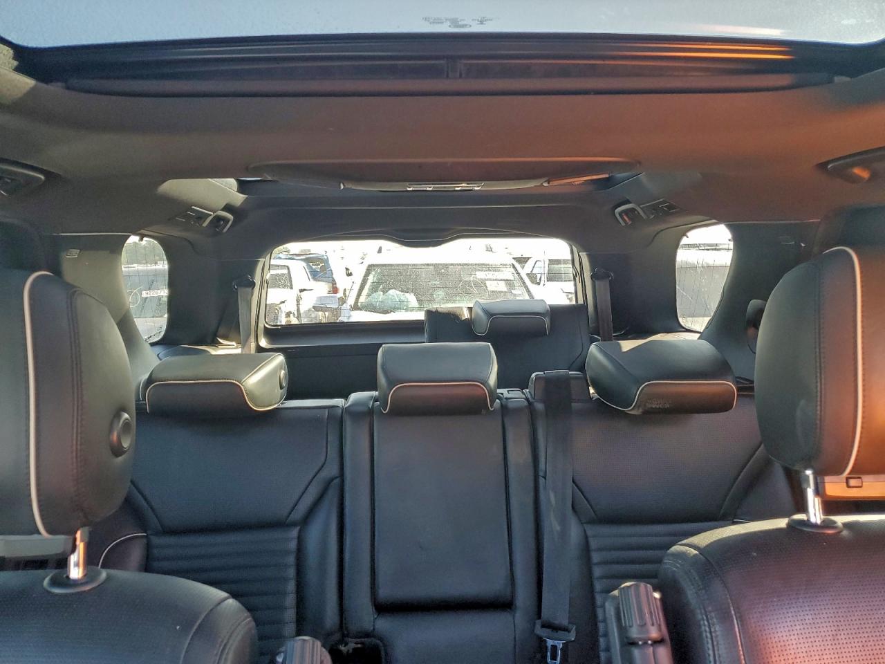 Land Rover Discovery Hse Image 9