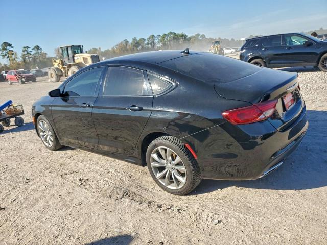 Chrysler 200 S Image 2