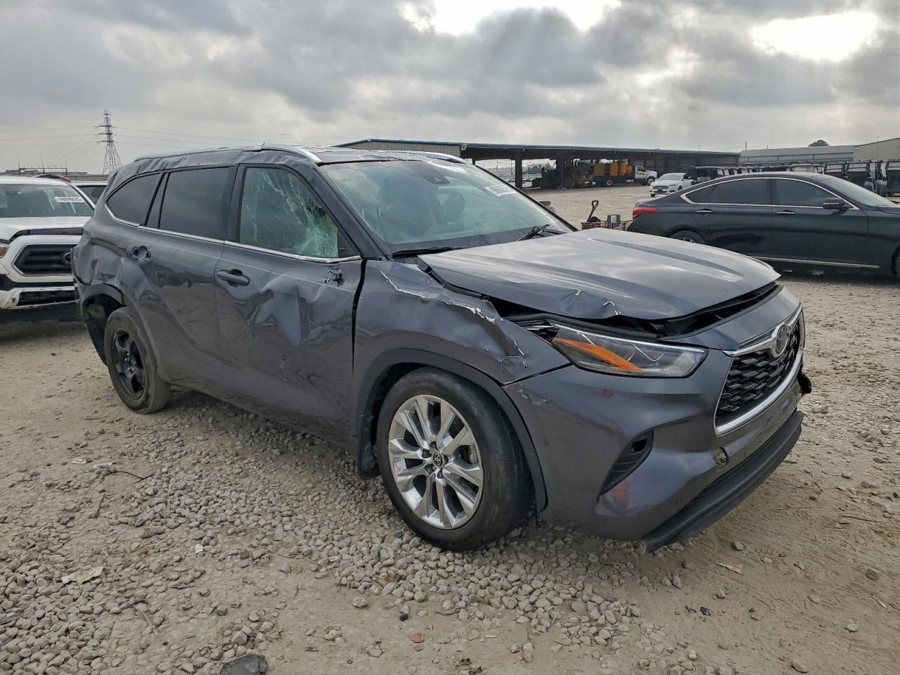 Toyota Highlander Limited Image 4