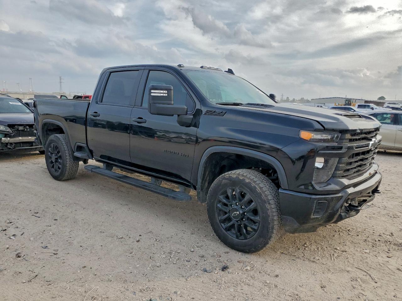 Chevrolet Silverado K2500 Custom Image 2
