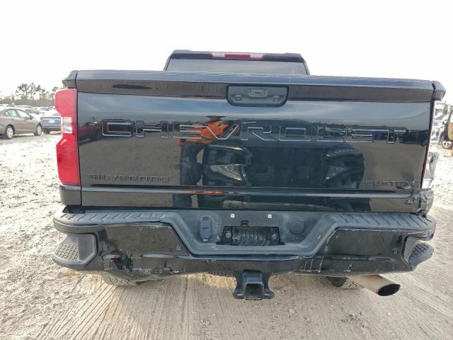 Chevrolet Silverado K2500 Custom Image 5