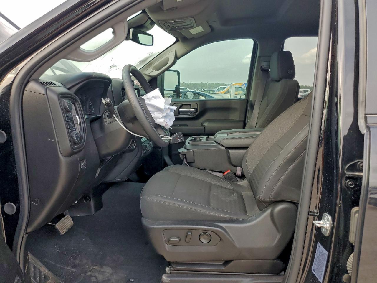 Chevrolet Silverado K2500 Custom Image 3