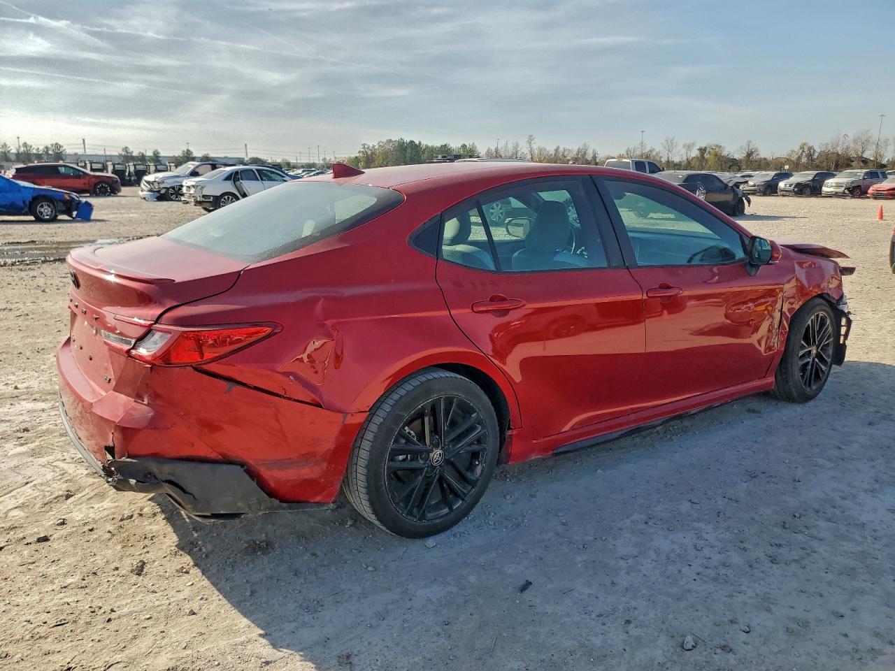 Toyota Camry Xse Image 7