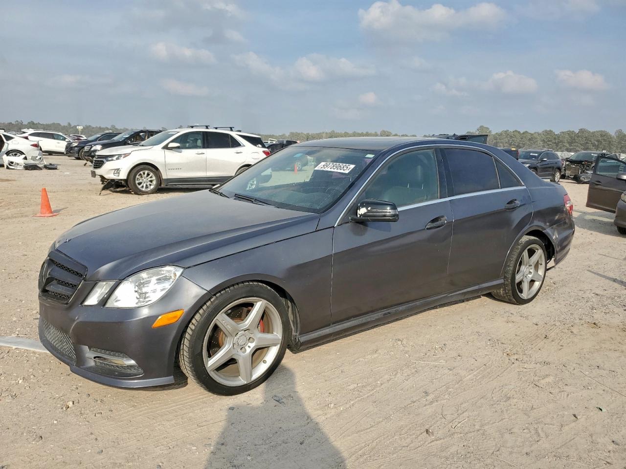 Mercedes-Benz E-Class 350 Image 1