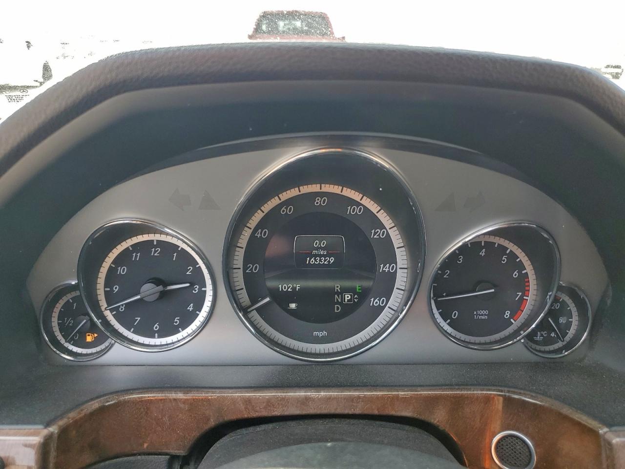 Mercedes-Benz E-Class 350 Image 12