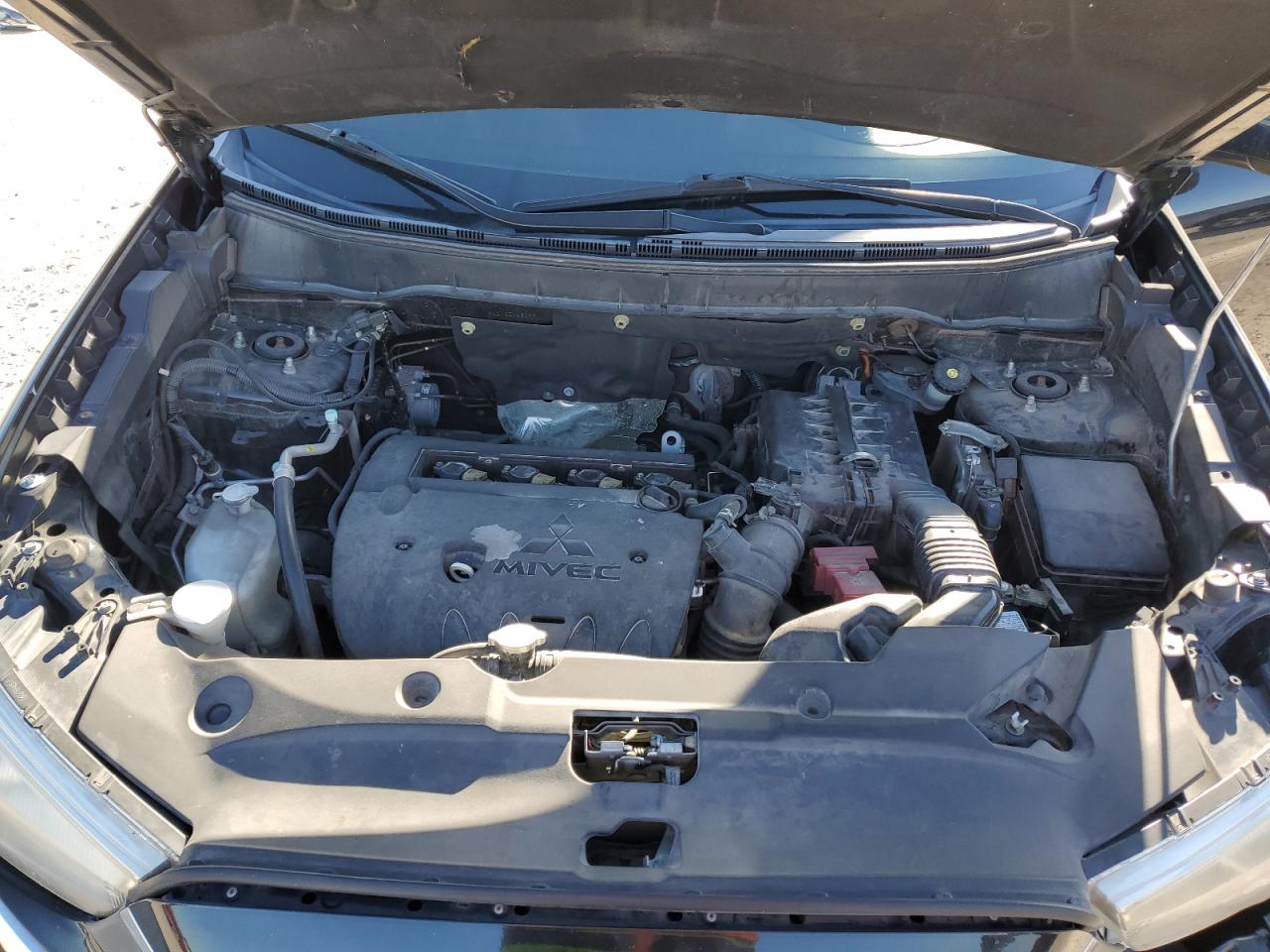 Mitsubishi Outlander Es Image 11