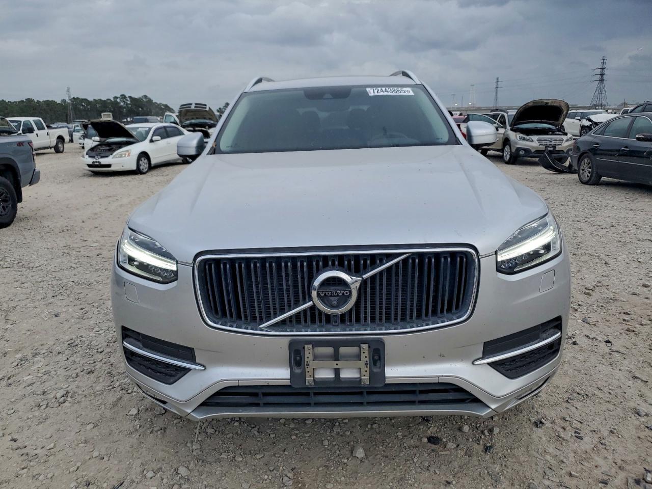 Volvo XC90 T6 Image 4