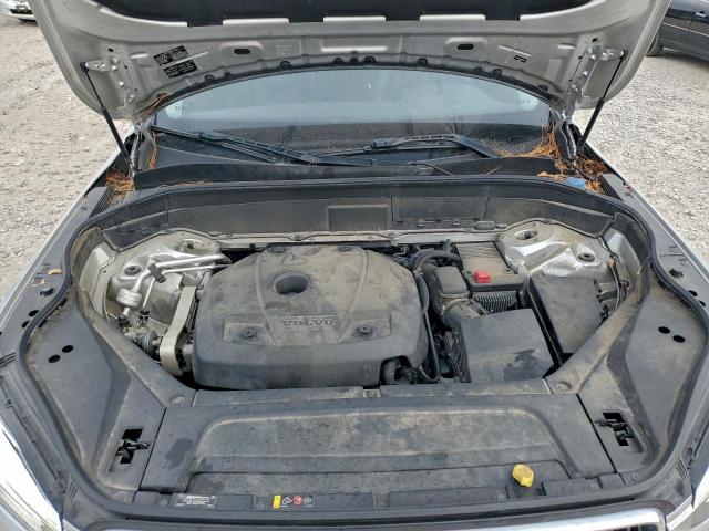 Volvo XC90 T6 Image 13
