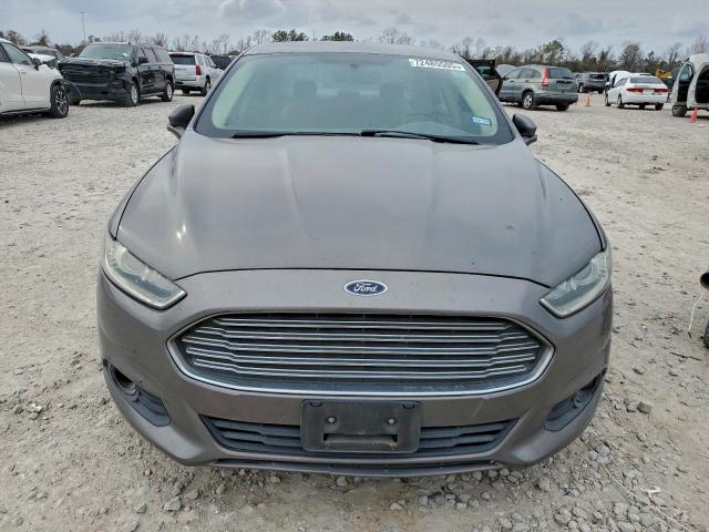 Ford Fusion Se Image 5