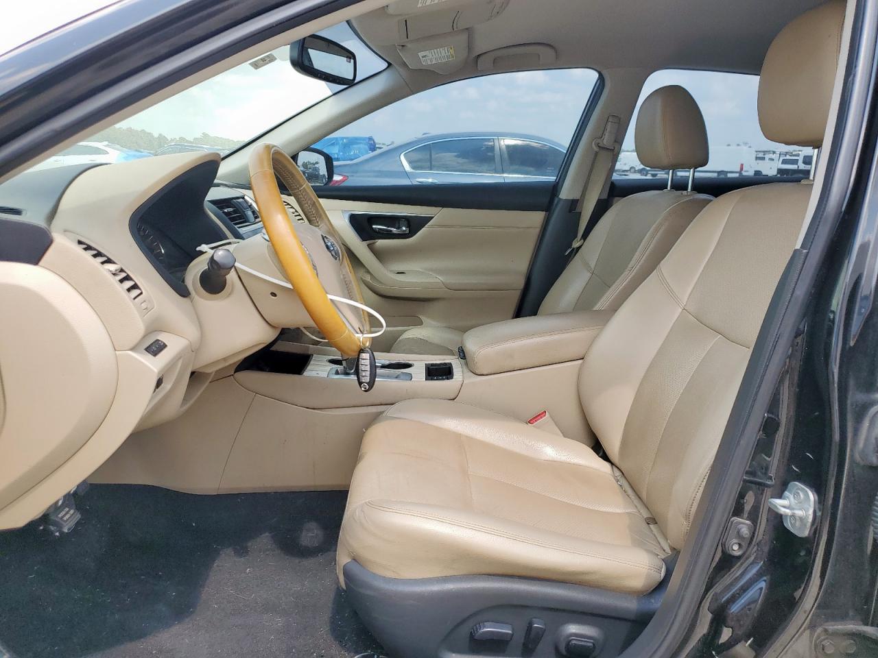 Nissan Altima 2.5 Image 12
