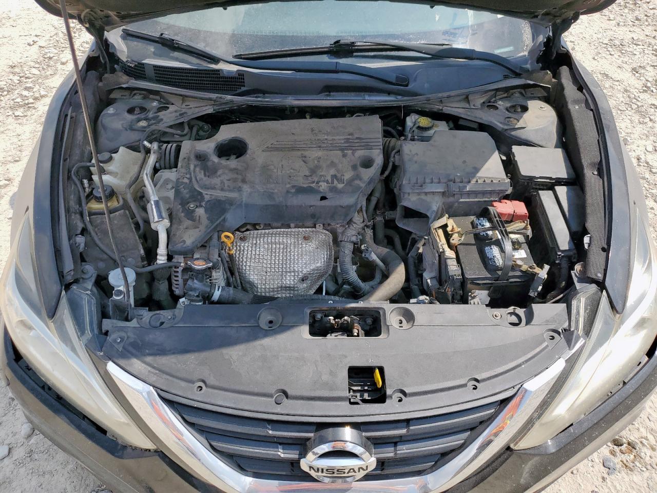 Nissan Altima 2.5 Image 3