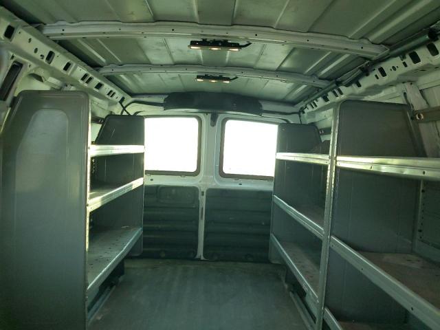 Chevrolet Express Image 7