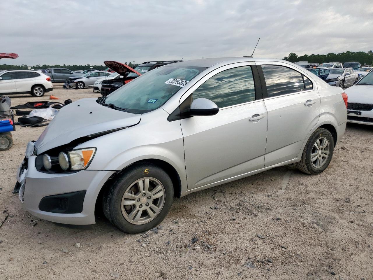 Chevrolet Sonic Lt Image 1