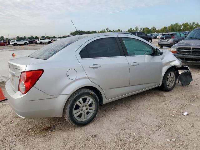 Chevrolet Sonic Lt Image 2
