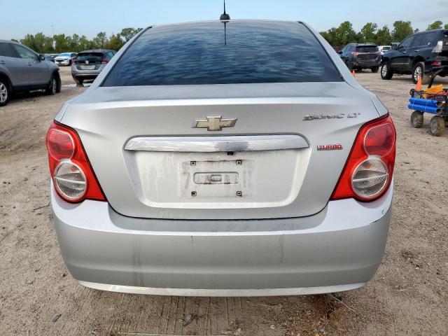 Chevrolet Sonic Lt Image 6