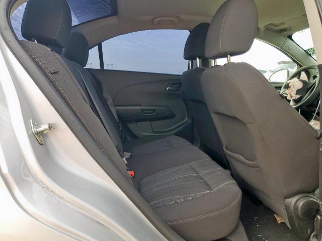 Chevrolet Sonic Lt Image 10