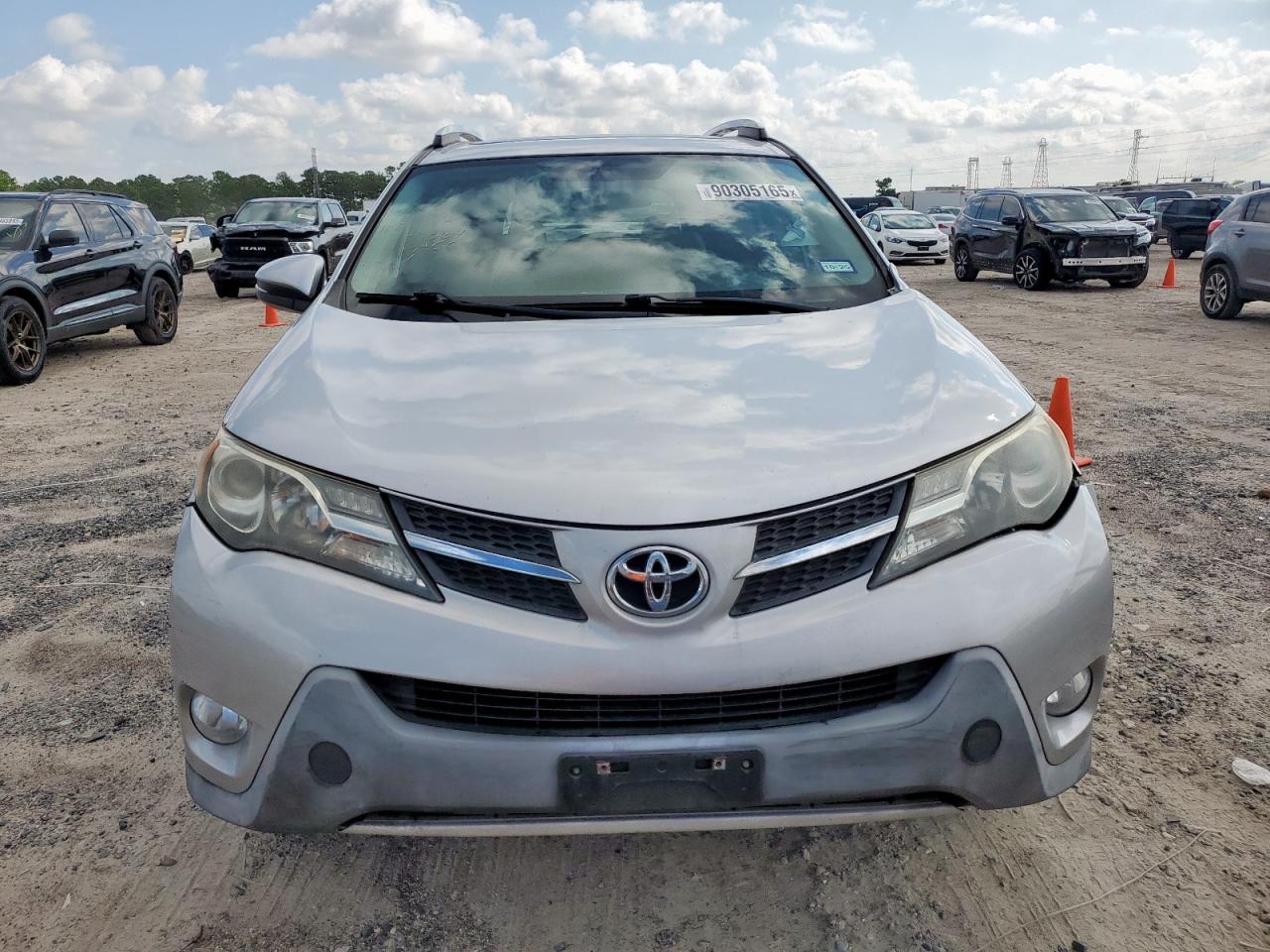 Toyota RAV4 Xle Image 13